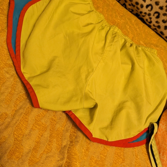 Nike dri-fit running shorts, size s/m - Picture 3 of 6